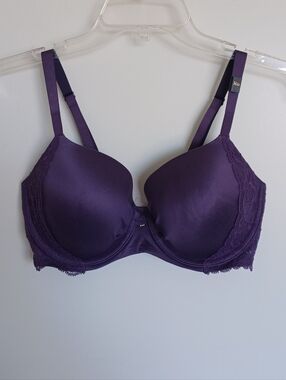 NWT ** Victoria's Secret Fabulous Lined Demi Bra Purple Lace * Size 36D